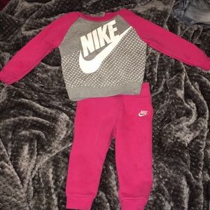 Baby girls Nike sweatsuit